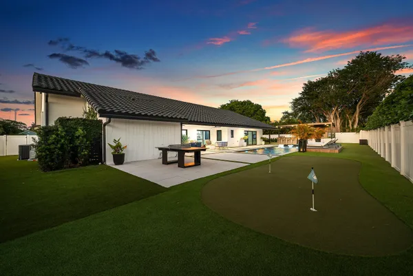 $3,495,000 | 926 Southwest 35th Court, Boynton Beach, FL 33435