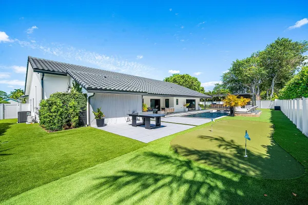 $3,495,000 | 926 Southwest 35th Court, Boynton Beach, FL 33435