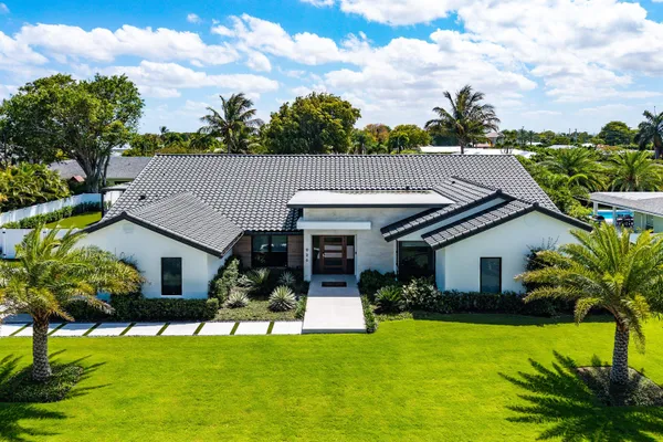 $3,495,000 | 926 Southwest 35th Court, Boynton Beach, FL 33435