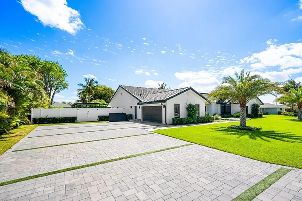 $3,495,000 | 926 Southwest 35th Court, Boynton Beach, FL 33435