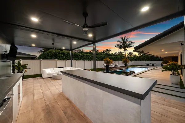 $3,495,000 | 926 Southwest 35th Court, Boynton Beach, FL 33435