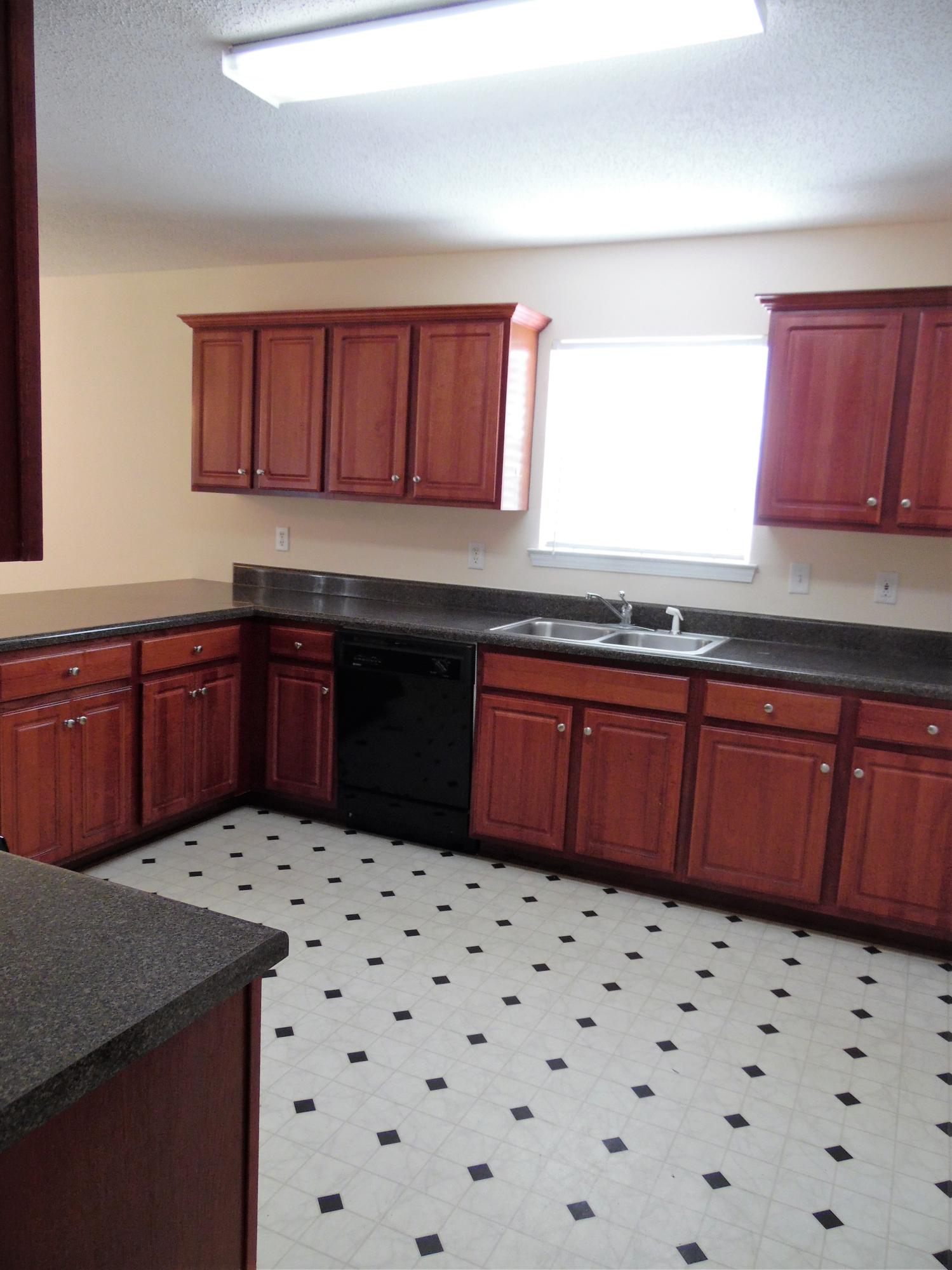 5435 Fairchild Road Crestview, FL 32539 - Photo 9 of 31 Gallery Image 9