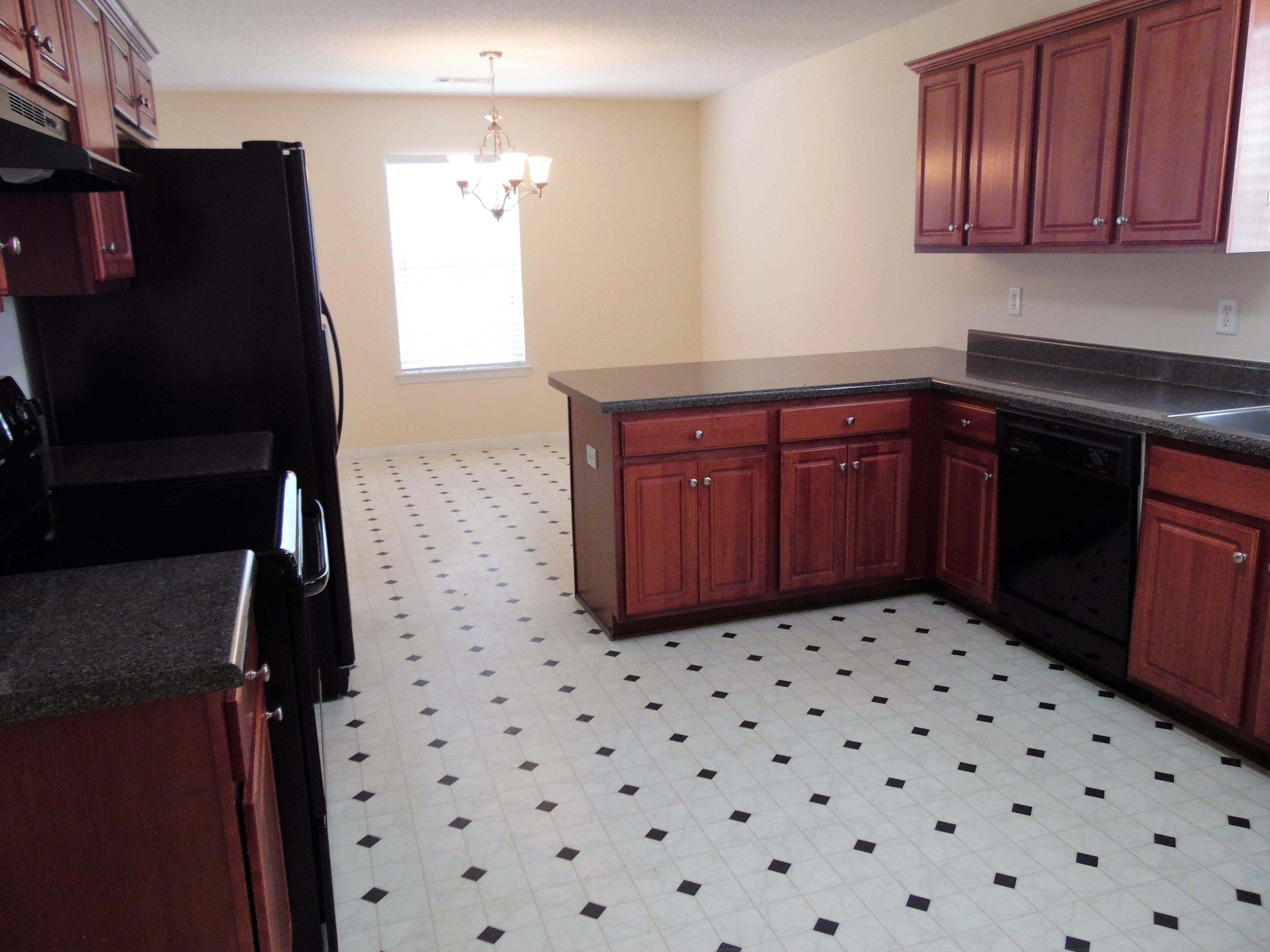 5435 Fairchild Road Crestview, FL 32539 - Photo 10 of 31 Gallery Image 10