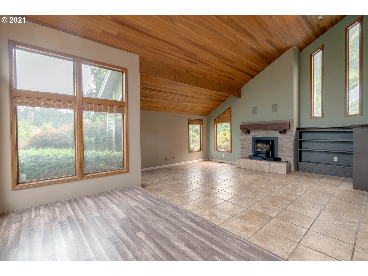 25950 Southeast Sunshine Valley Road Damascus, OR 97089 - Photo 7 of 32 Gallery Image 7