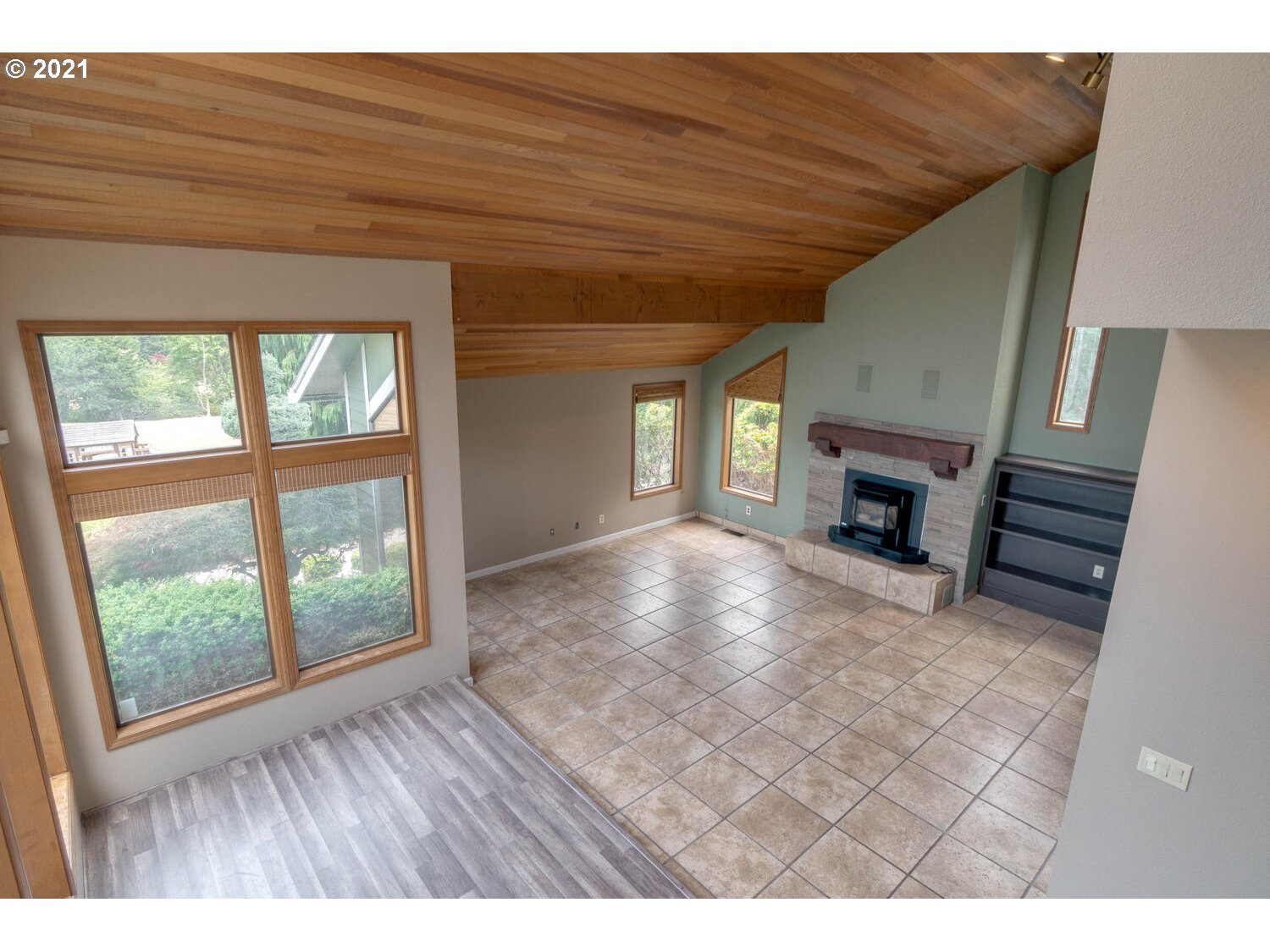 25950 Southeast Sunshine Valley Road Damascus, OR 97089 - Photo 9 of 32 Gallery Image 9