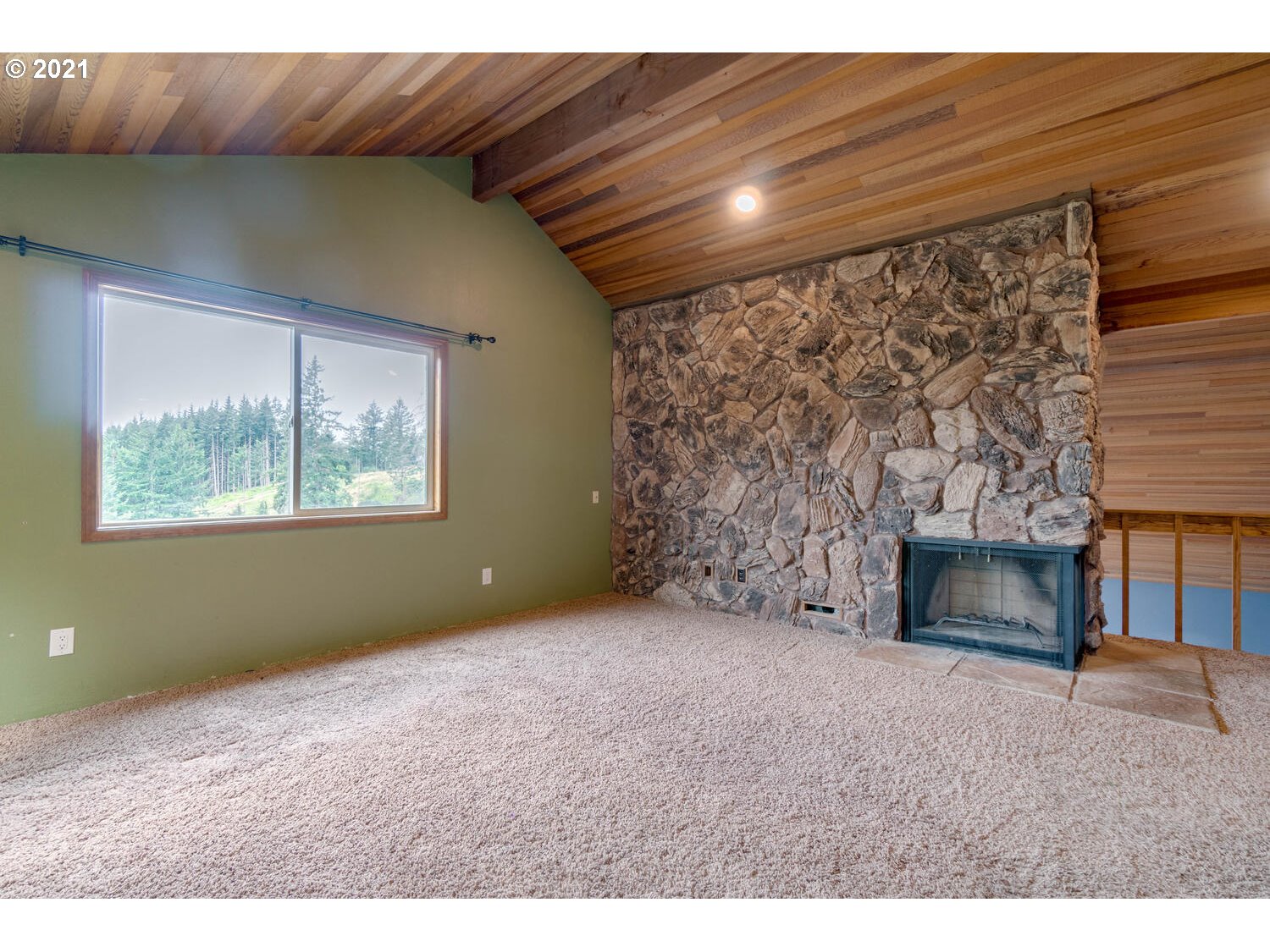 25950 Southeast Sunshine Valley Road Damascus, OR 97089 - Photo 10 of 32 Gallery Image 10