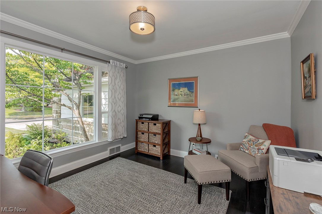 24101 Hazelmere Road Beachwood, OH 44122 - Photo 8 of 25 Private office with great light to keep you motivated.