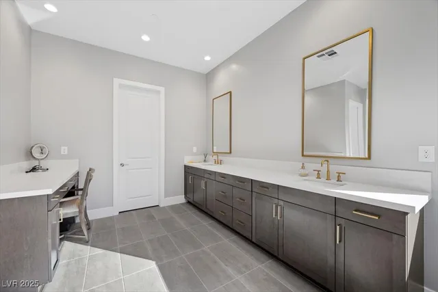 $11,800 | 4829 Shady Rdg Drive, Las Vegas, NV 89135