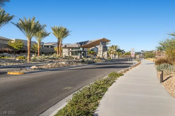 $11,800 | 4829 Shady Rdg Drive, Las Vegas, NV 89135