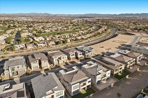 $11,800 | 4829 Shady Rdg Drive, Las Vegas, NV 89135