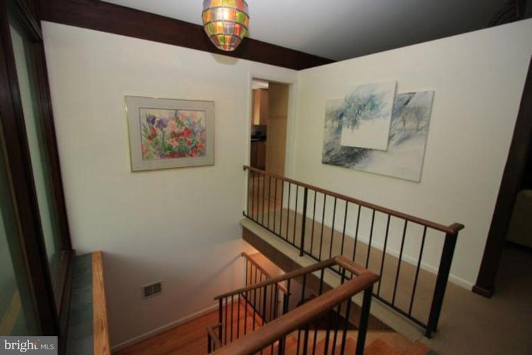 1704 Putter Lane Reston, VA 20190 - Photo 22 of 26 Staircase