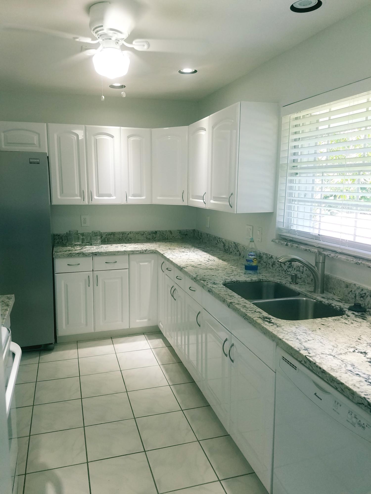 181 Northeast Wavecrest Way Boca Raton, FL 33432 - Photo 15 of 31 20170901_131553