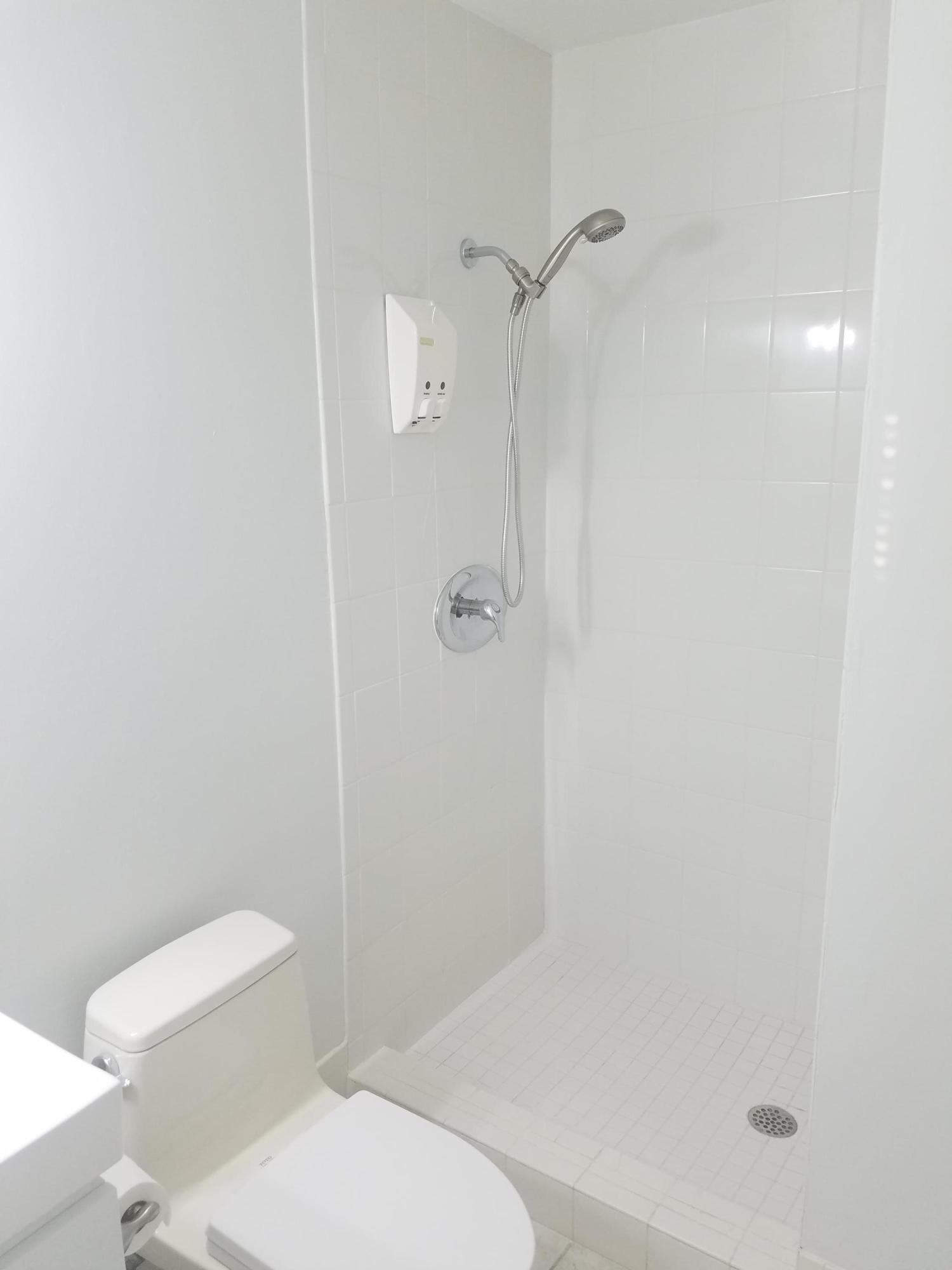 181 Northeast Wavecrest Way Boca Raton, FL 33432 - Photo 25 of 31 20170923_184721