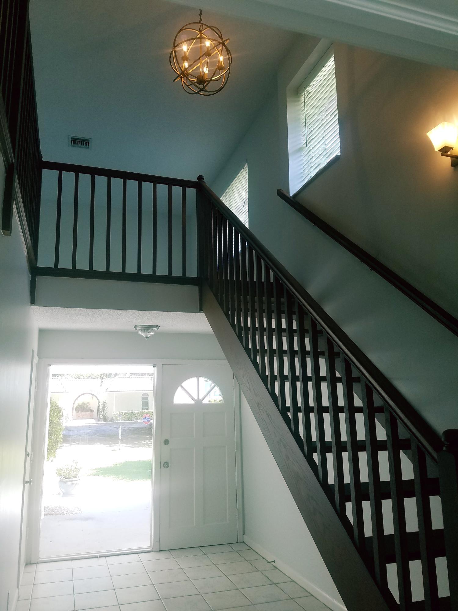 181 Northeast Wavecrest Way Boca Raton, FL 33432 - Photo 3 of 31 20170901_131444