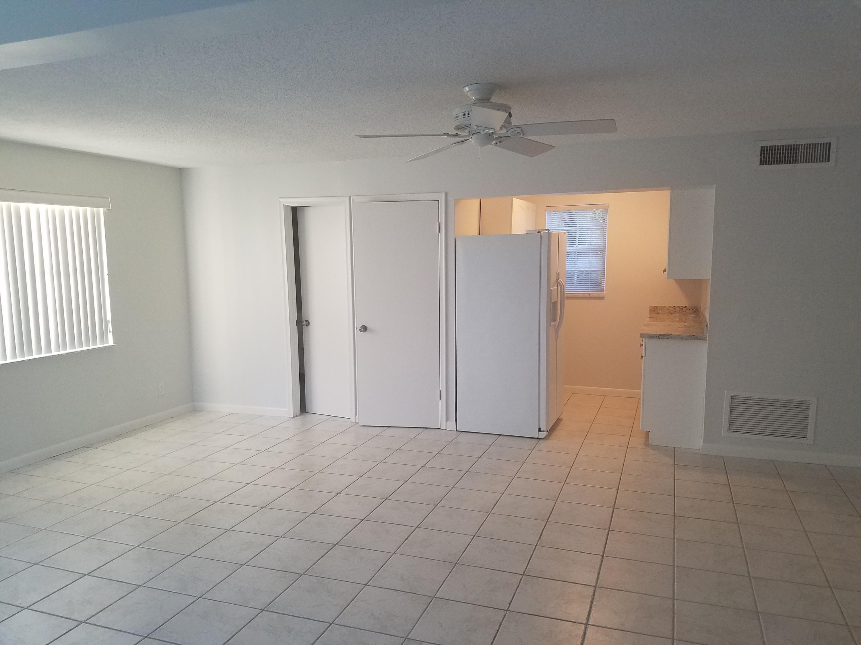 181 Northeast Wavecrest Way Boca Raton, FL 33432 - Photo 10 of 31 20170923_184553