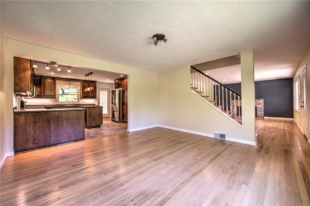 235 McFann Road Butler, PA 16002 - Photo 8 of 25