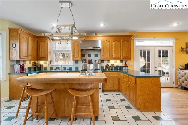 $849,000 | 4594 Grandin Road, Lenoir, NC 28645