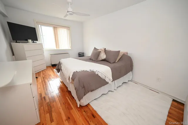 $339,000 | 200 Atlantic Avenue, Unit 212, Lynbrook, NY 11563