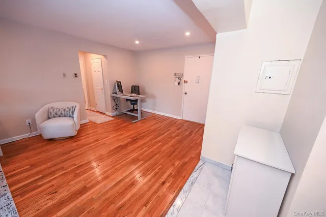 $339,000 | 200 Atlantic Avenue, Unit 212, Lynbrook, NY 11563