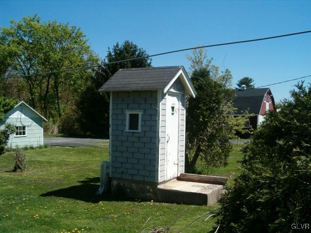3985 Main Road West Emmaus, PA 18049 - Photo 5 of 5 Gallery Image 5