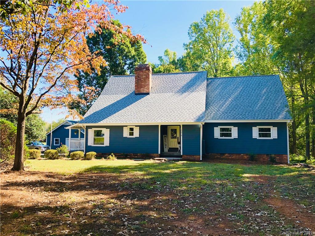 15016 Ranson Road Huntersville, NC 28078 - Photo 3 of 27 front view of house with a yard