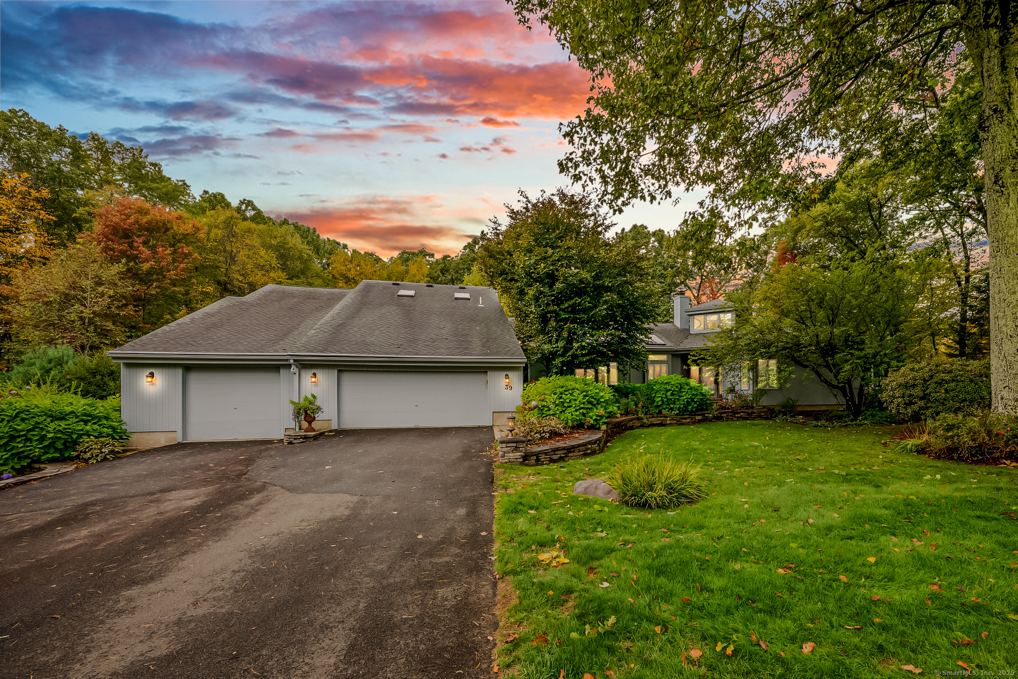 39 High Ridge Hollow Avon, CT 06001 - Photo 1 of 1 Gallery Image 1