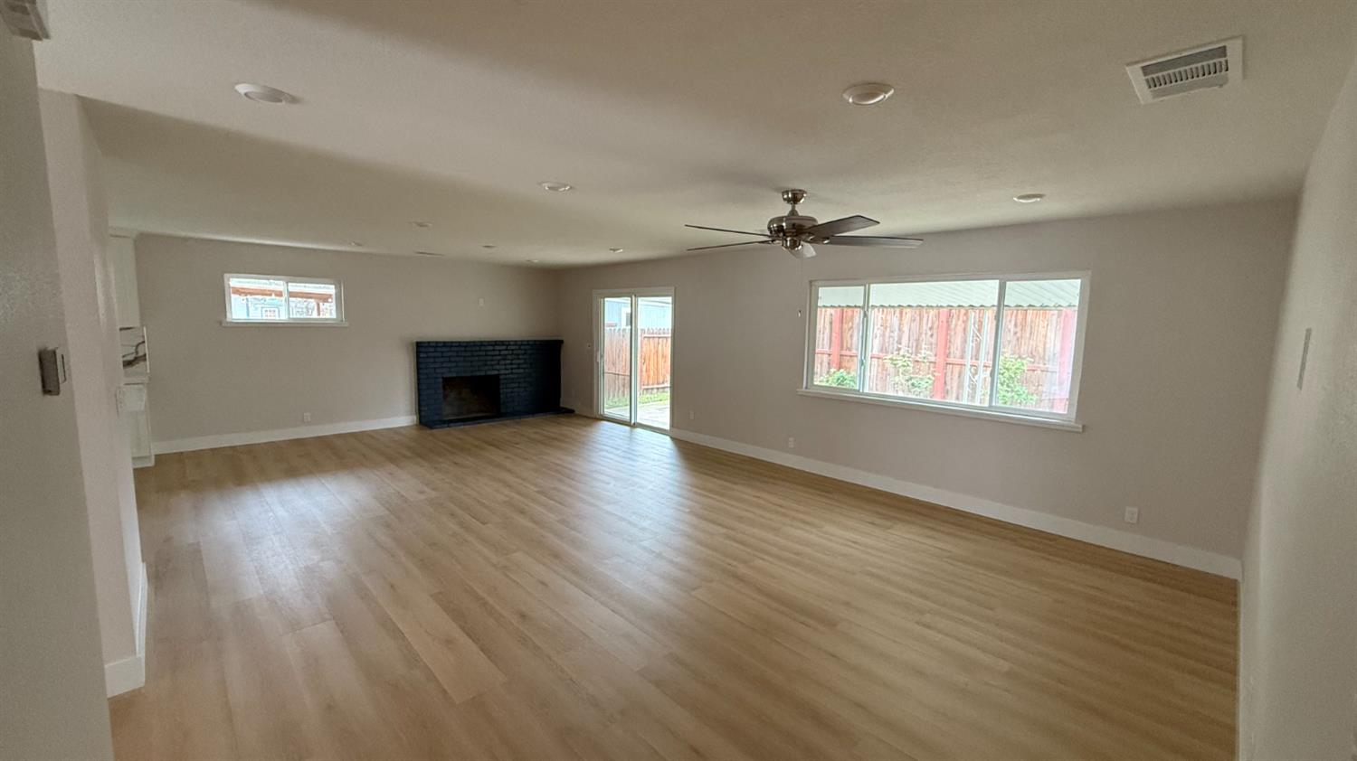 273 Riverside Drive Woodland, CA 95695 - Photo 21 of 33