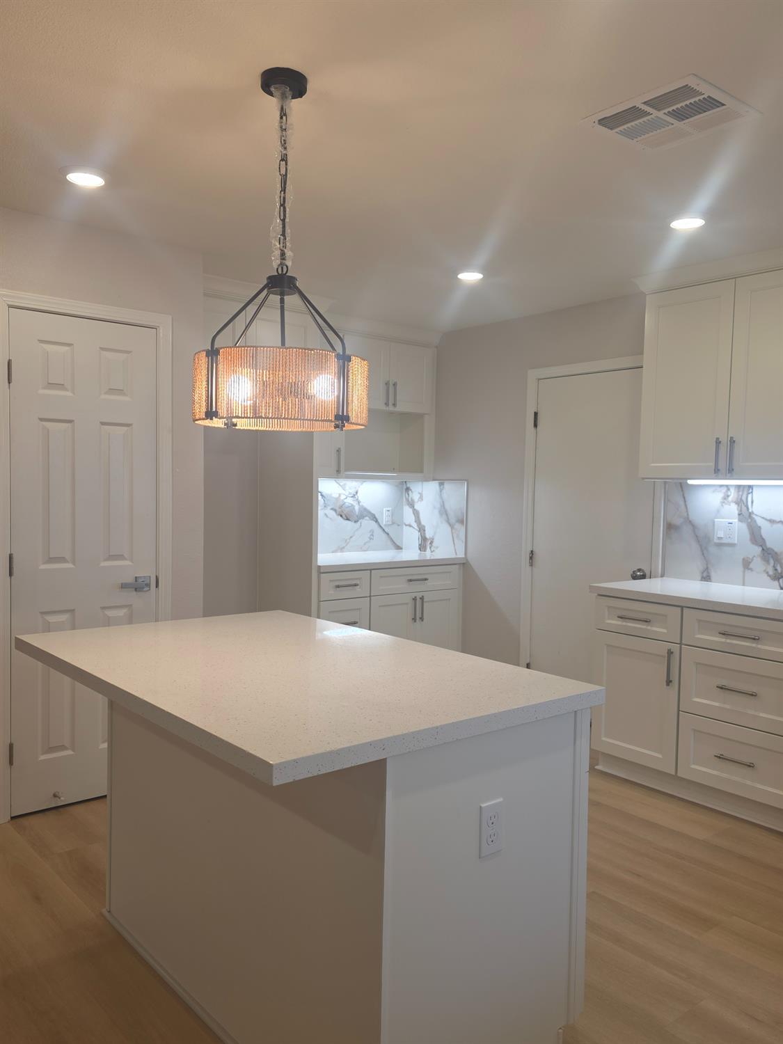 273 Riverside Drive Woodland, CA 95695 - Photo 10 of 33