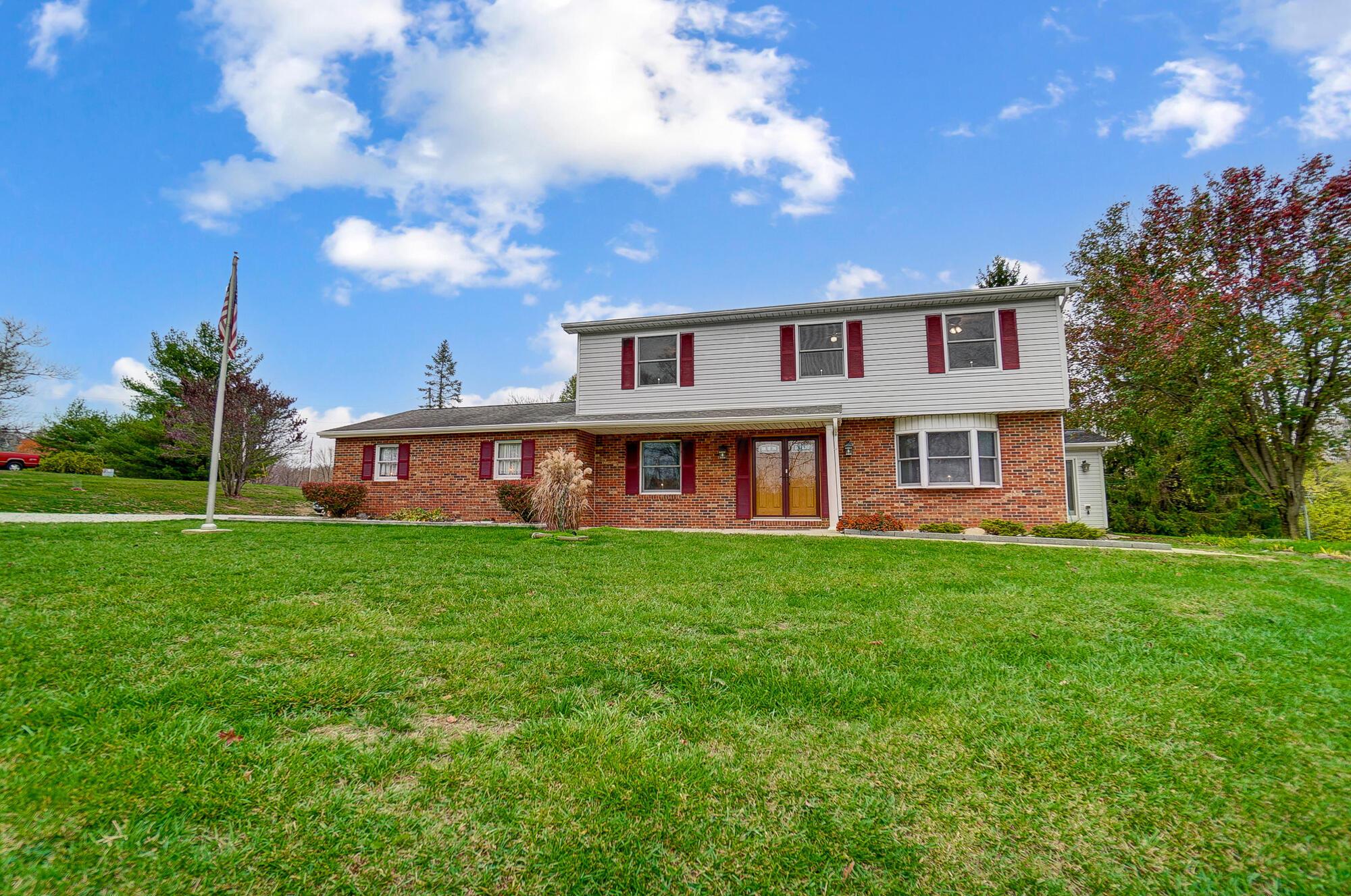 7311 Stout Road Circleville, OH 43113 - Photo 2 of 57 Front