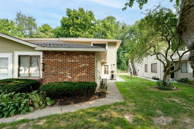 $1,600 | 87 Milrace Drive, East Rochester, NY 14445