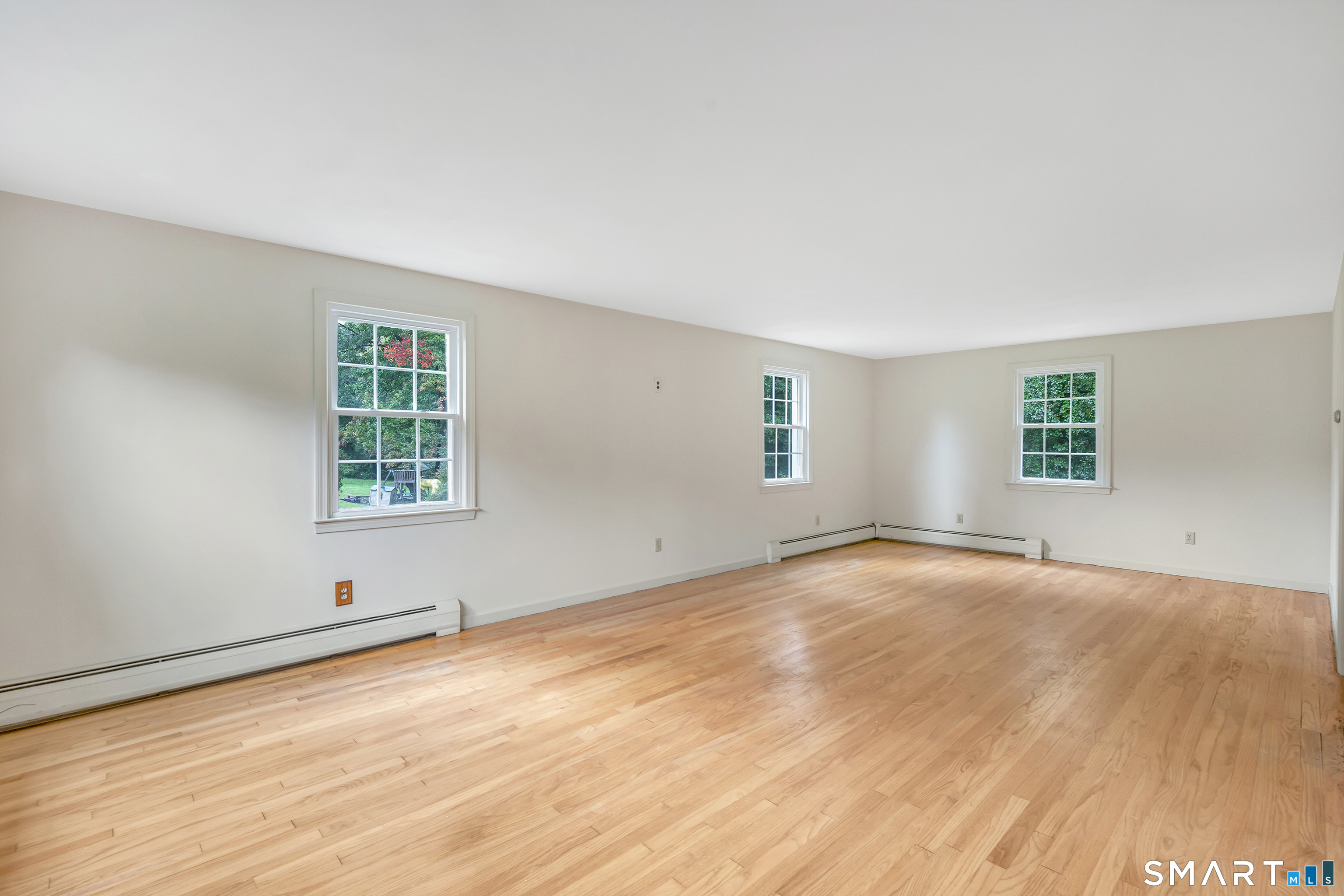 63 Marathon Road Trumbull, CT 06611 - Photo 12 of 40 Gallery Image 12