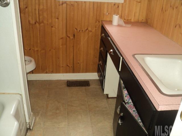3983 Collettsville Road Lenoir, NC 28645 - Photo 11 of 13 Gallery Image 11