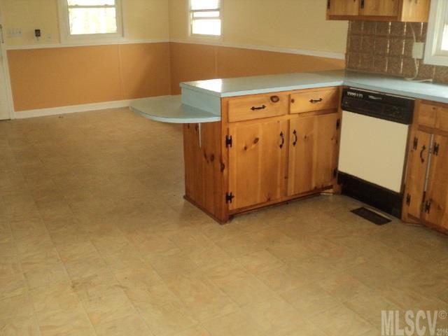3983 Collettsville Road Lenoir, NC 28645 - Photo 7 of 13 Gallery Image 7