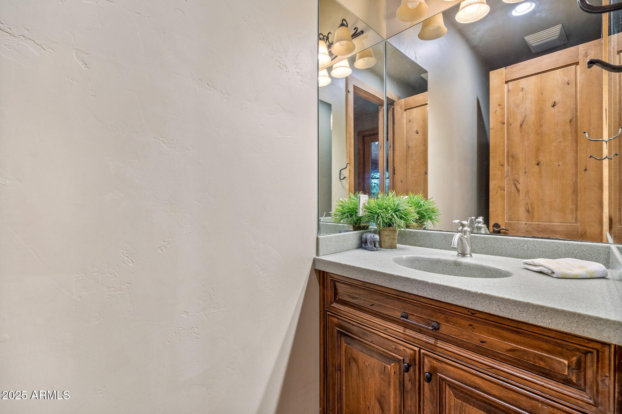 36 County Road N2147 Alpine, AZ 85920 - Photo 30 of 47 a sink with a mirror