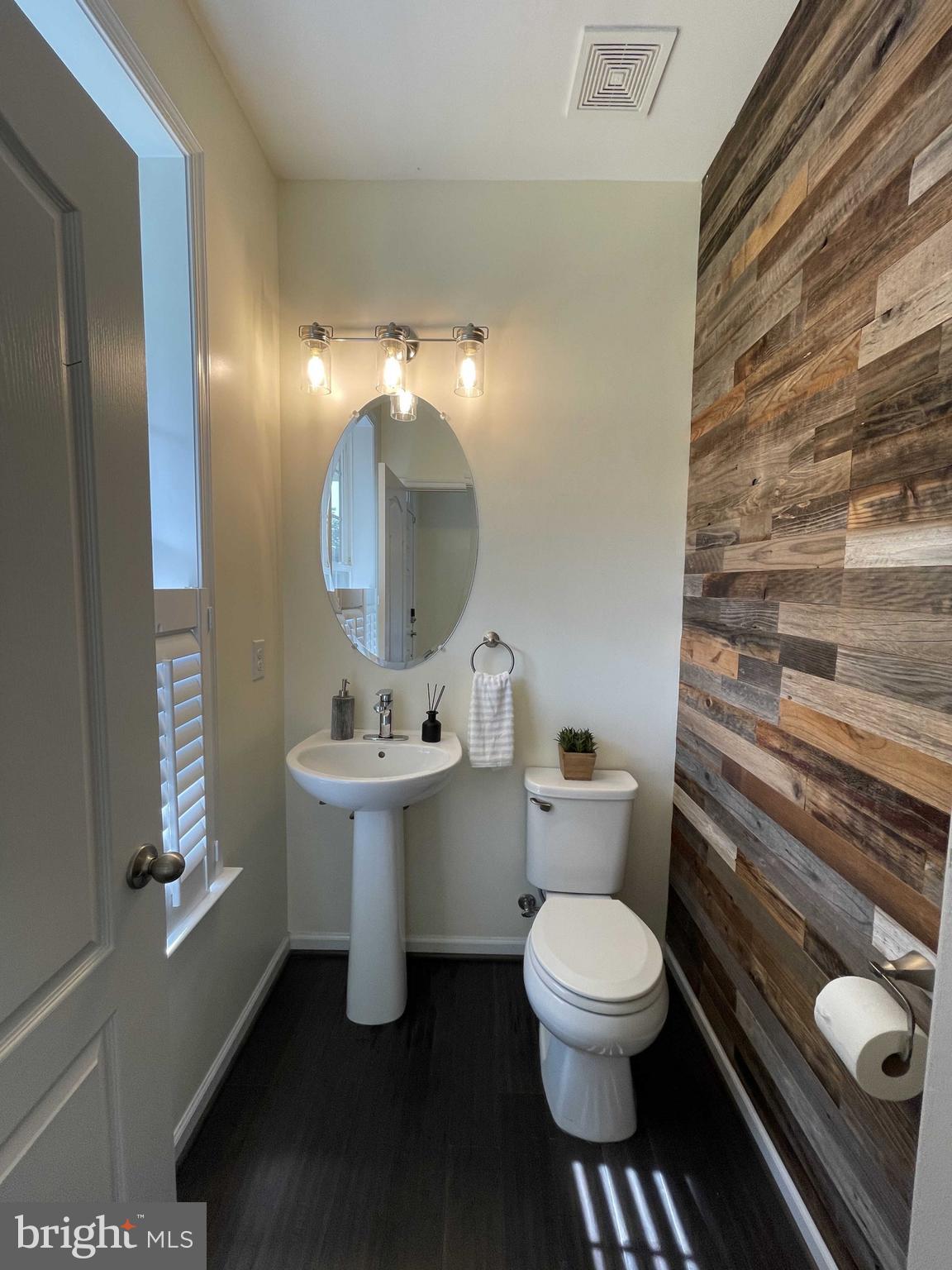 1035 Masters Drive Cross Junction, VA 22625 - Photo 11 of 35