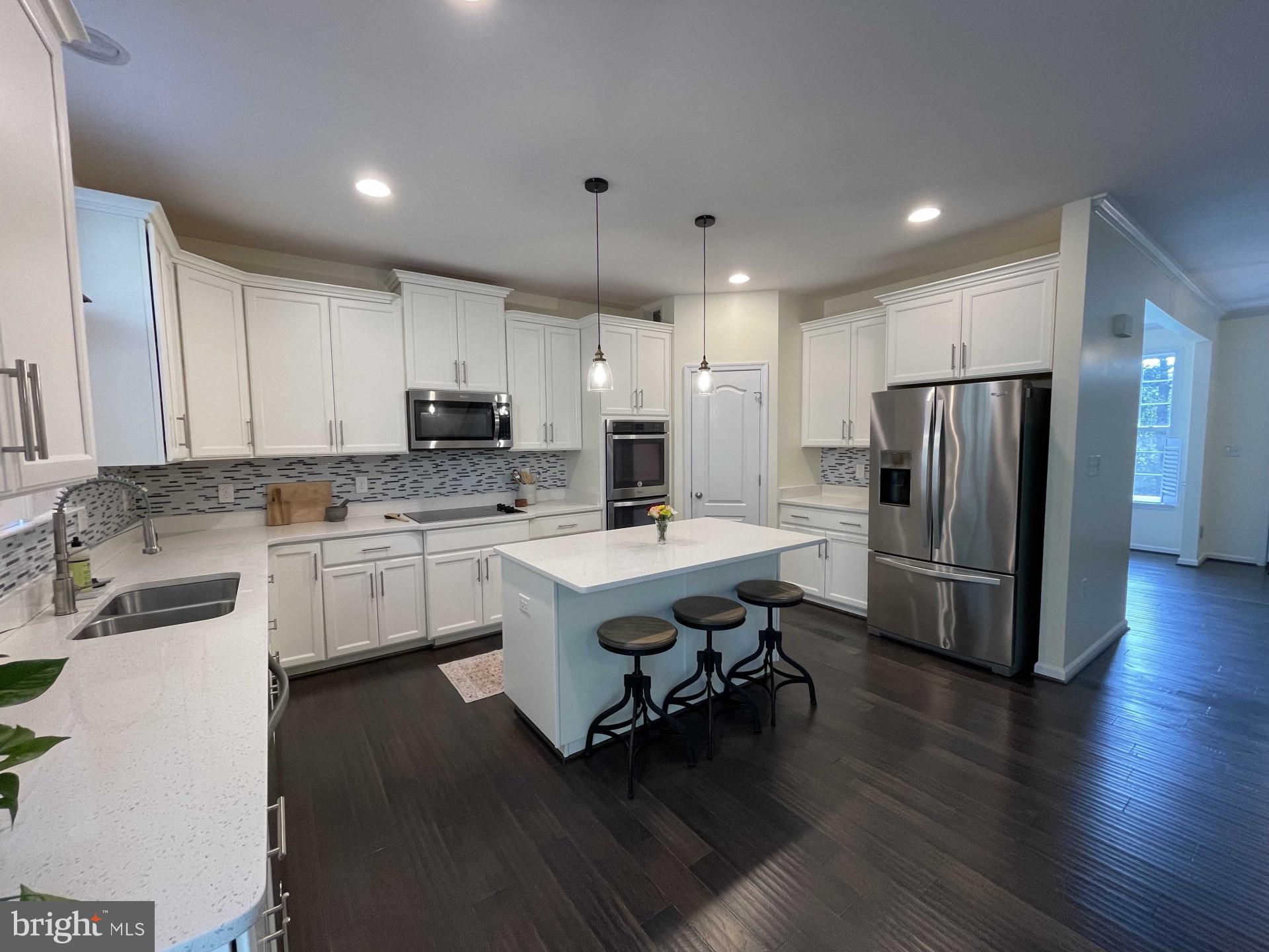 1035 Masters Drive Cross Junction, VA 22625 - Photo 13 of 35