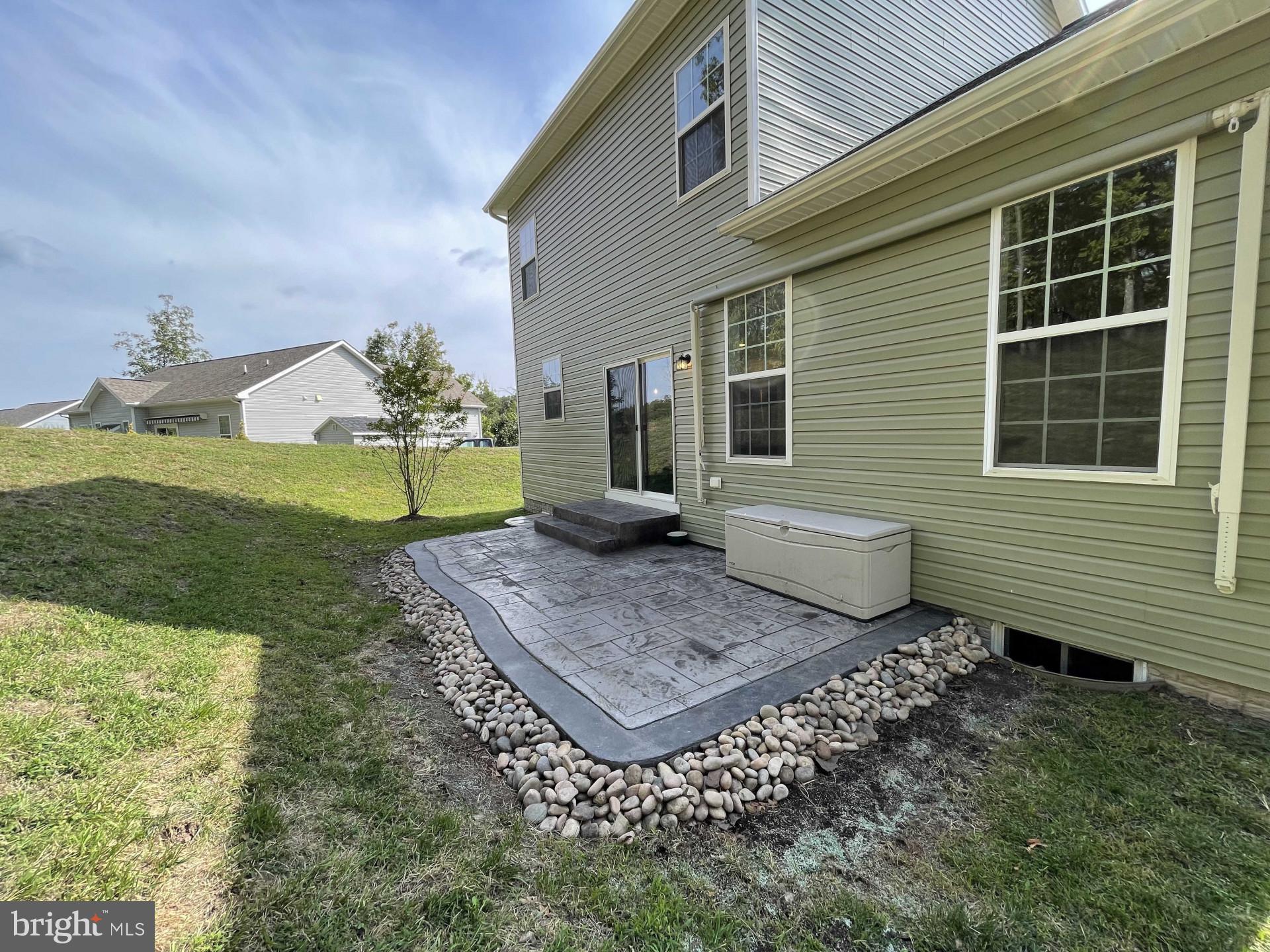 1035 Masters Drive Cross Junction, VA 22625 - Photo 5 of 35