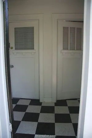 $1,000 | 814 Banks Street, Unit A, Bryan, TX 77803