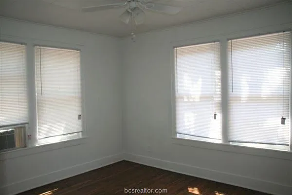 $1,000 | 814 Banks Street, Unit A, Bryan, TX 77803