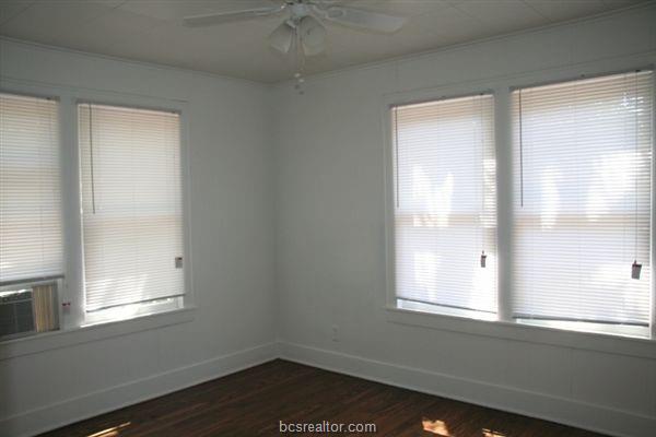 814 Banks Street, Unit A Bryan, TX 77803 - Photo 6 of 13