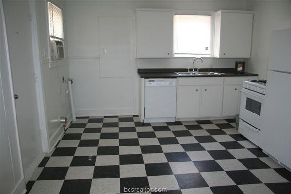 814 Banks Street, Unit A Bryan, TX 77803 - Photo 10 of 13