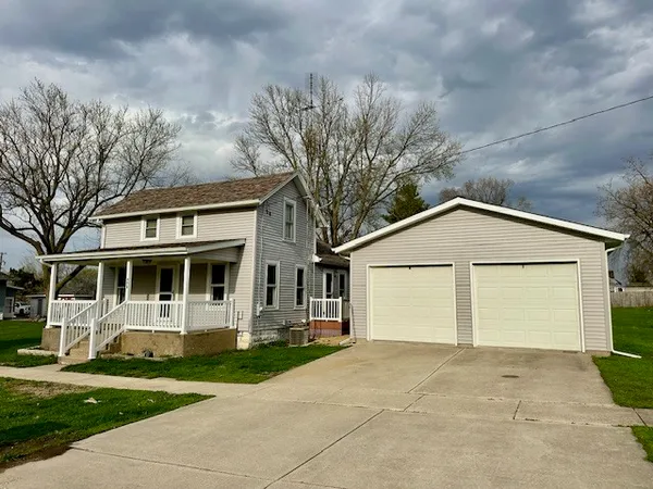 $169,900 | 756 2nd Street, West Brooklyn, IL 61378