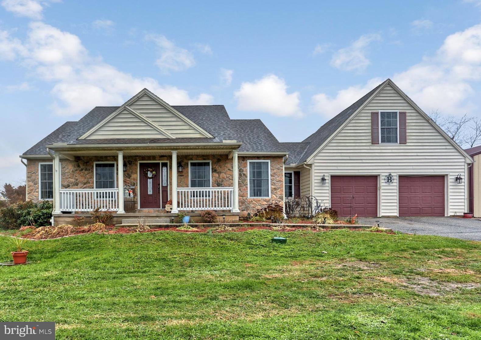 1095 Kendale Road Red Lion, PA 17356 - Photo 4 of 59 Gallery Image 4