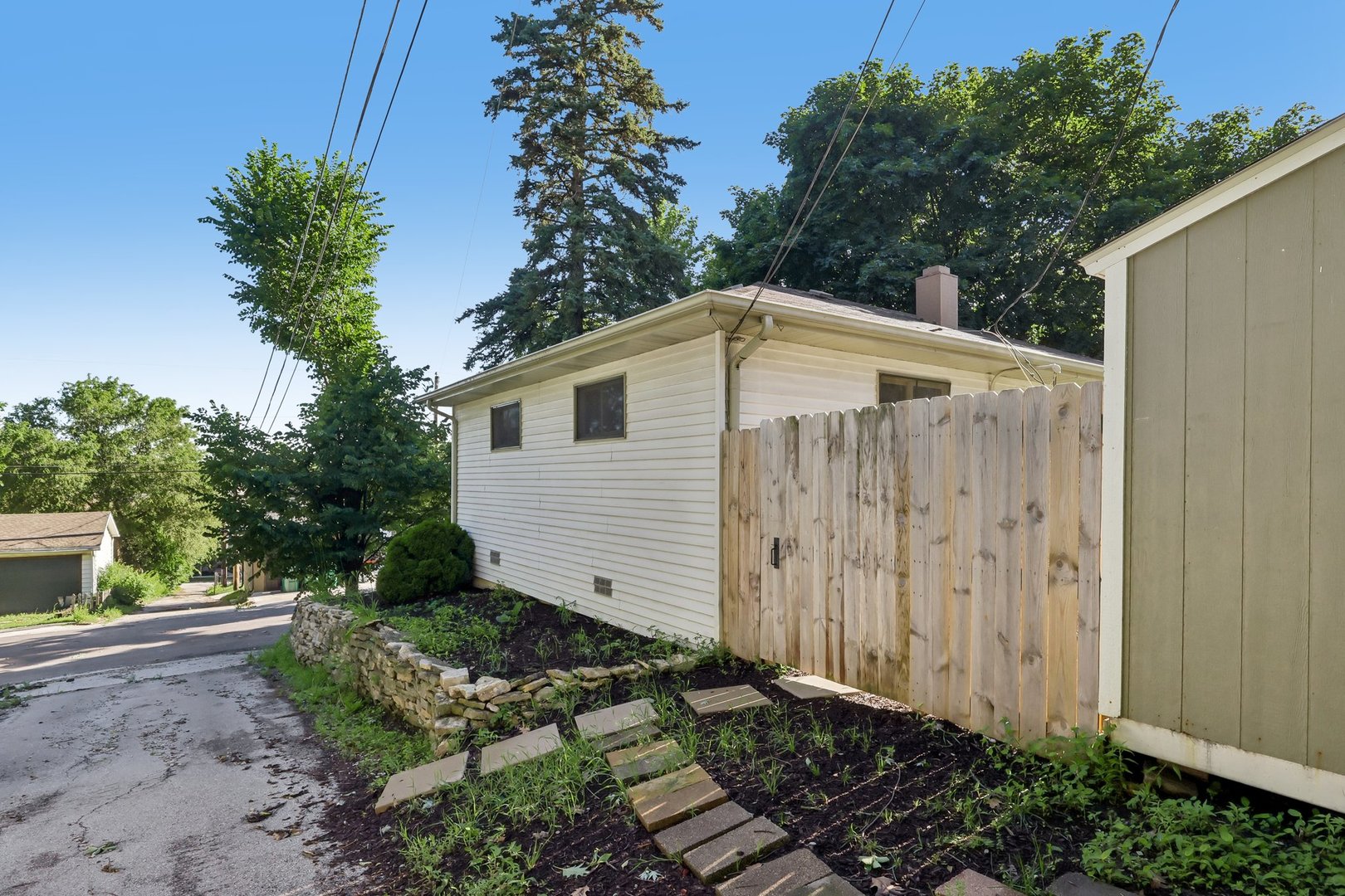 104 East Division Street Lemont, IL 60439 - Photo 22 of 30