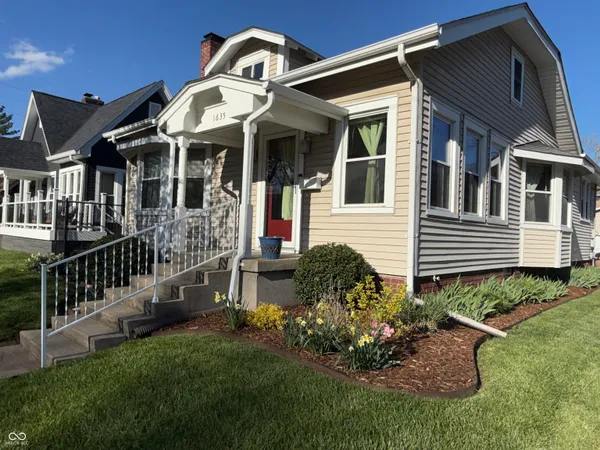 $225,000 | 1635 Washington Street, Columbus, IN 47201