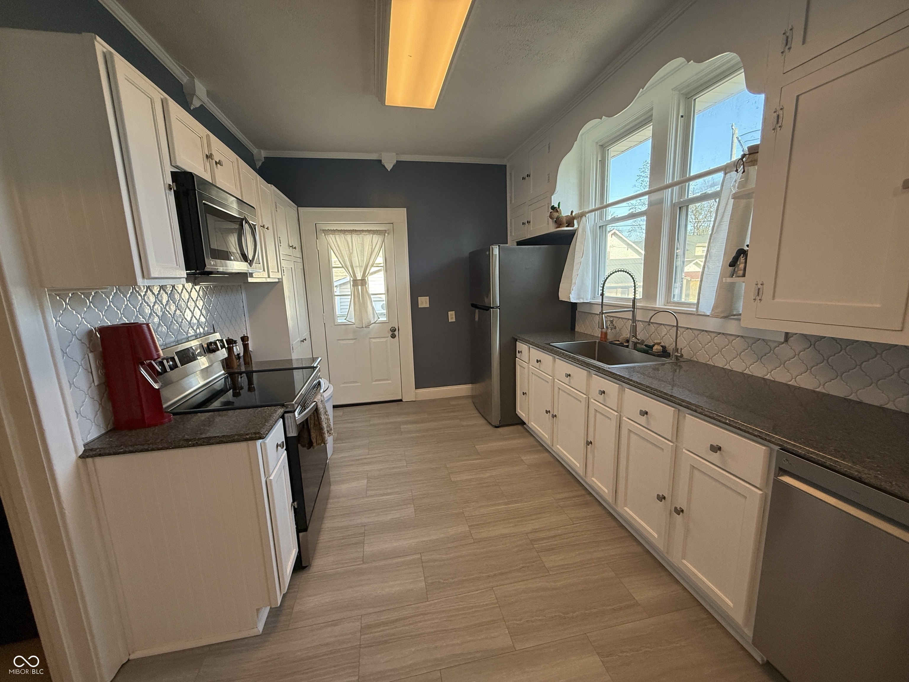 1635 Washington Street Columbus, IN 47201 - Photo 12 of 36