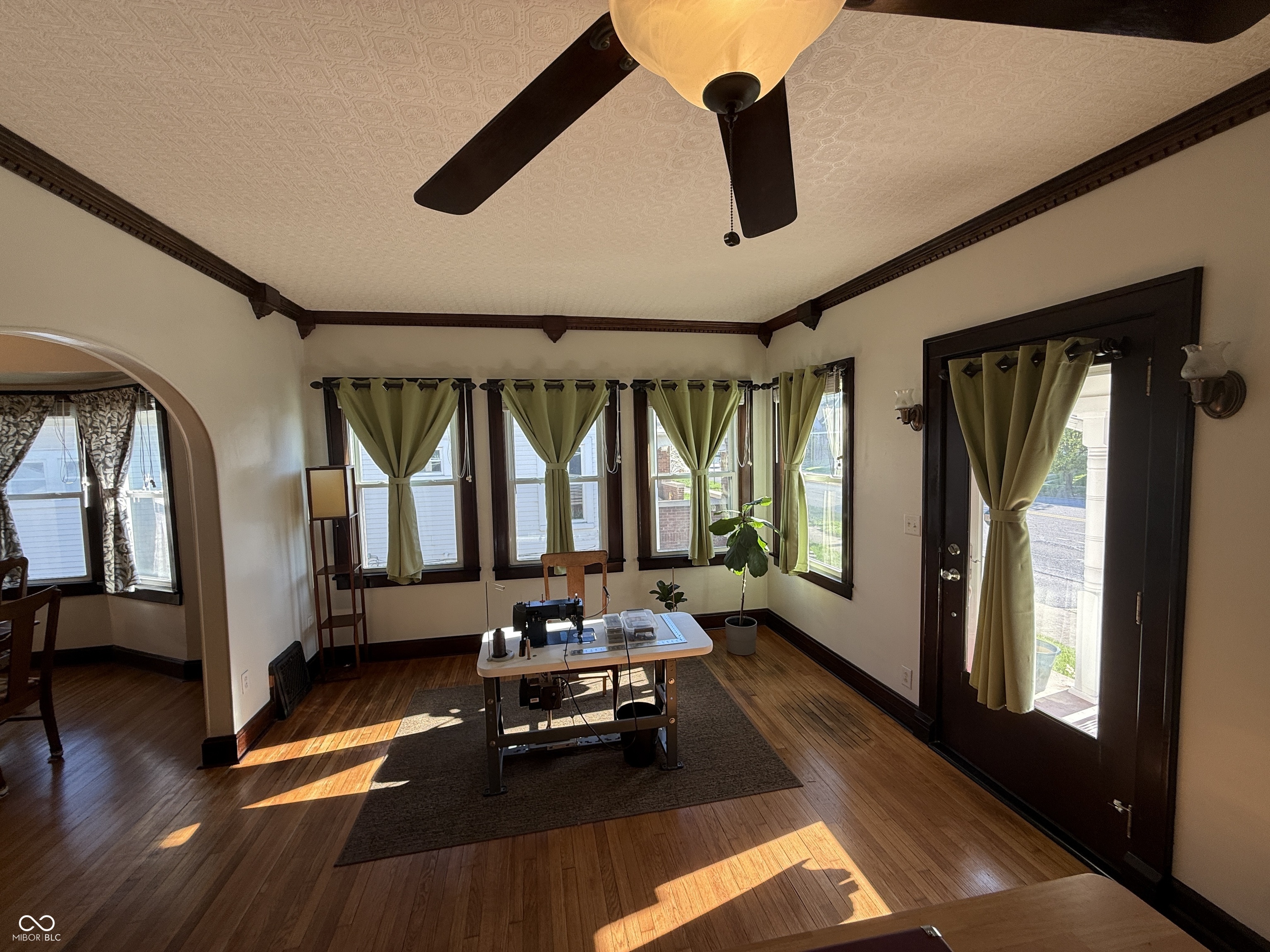 1635 Washington Street Columbus, IN 47201 - Photo 7 of 36