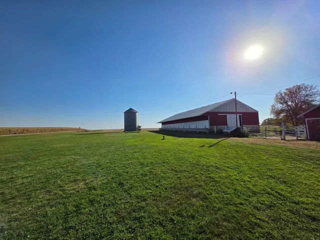 $415,000 | 1557 100th Avenue, Lake Wilson, MN 56151