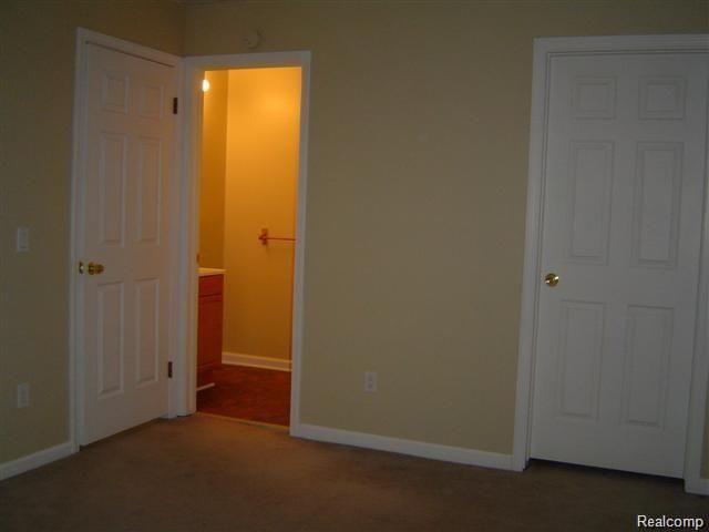 32013 West 12 Mile Road, Unit 313 Farmington Hills, MI 48334 - Photo 8 of 15