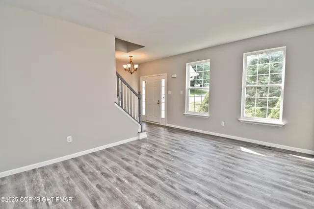 $3,300 | 557 Marco Way, East Stroudsburg, PA 18302